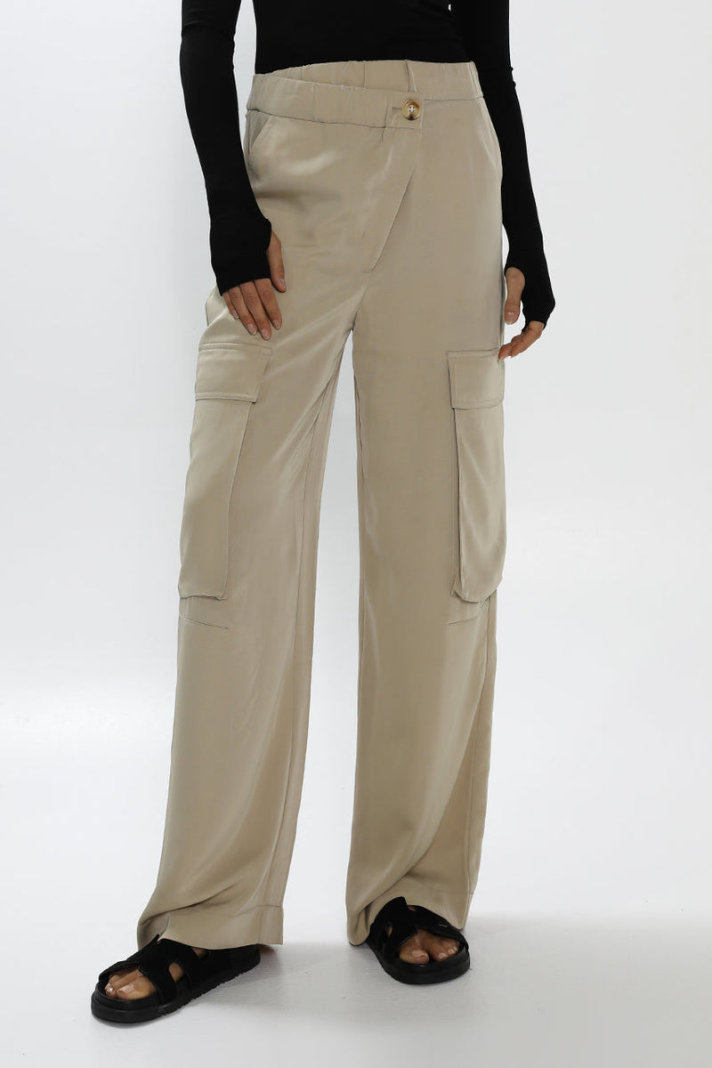 Asymmetrical Waist Cargo Pants